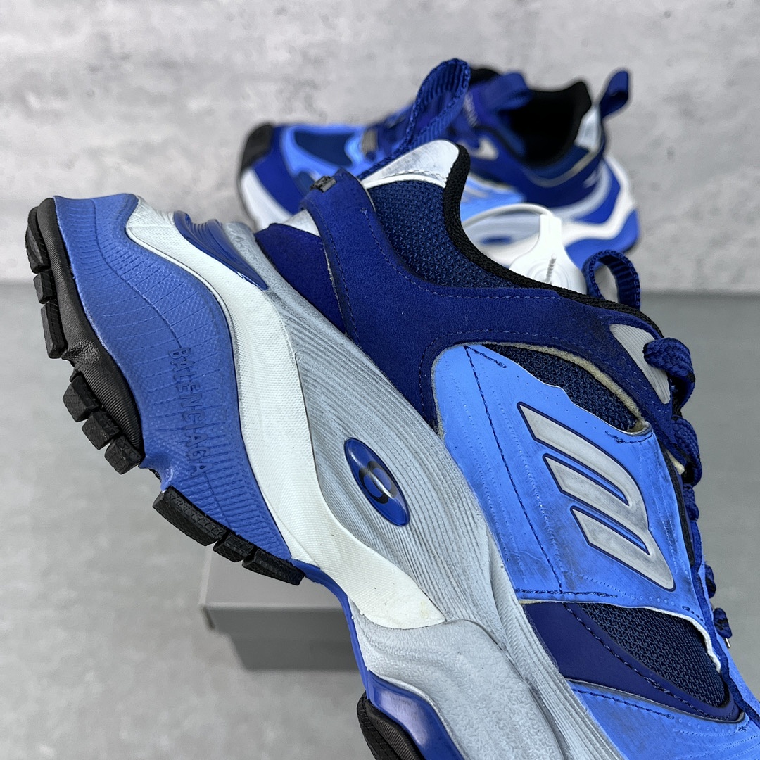 Balenciaga Cargo - Image 40