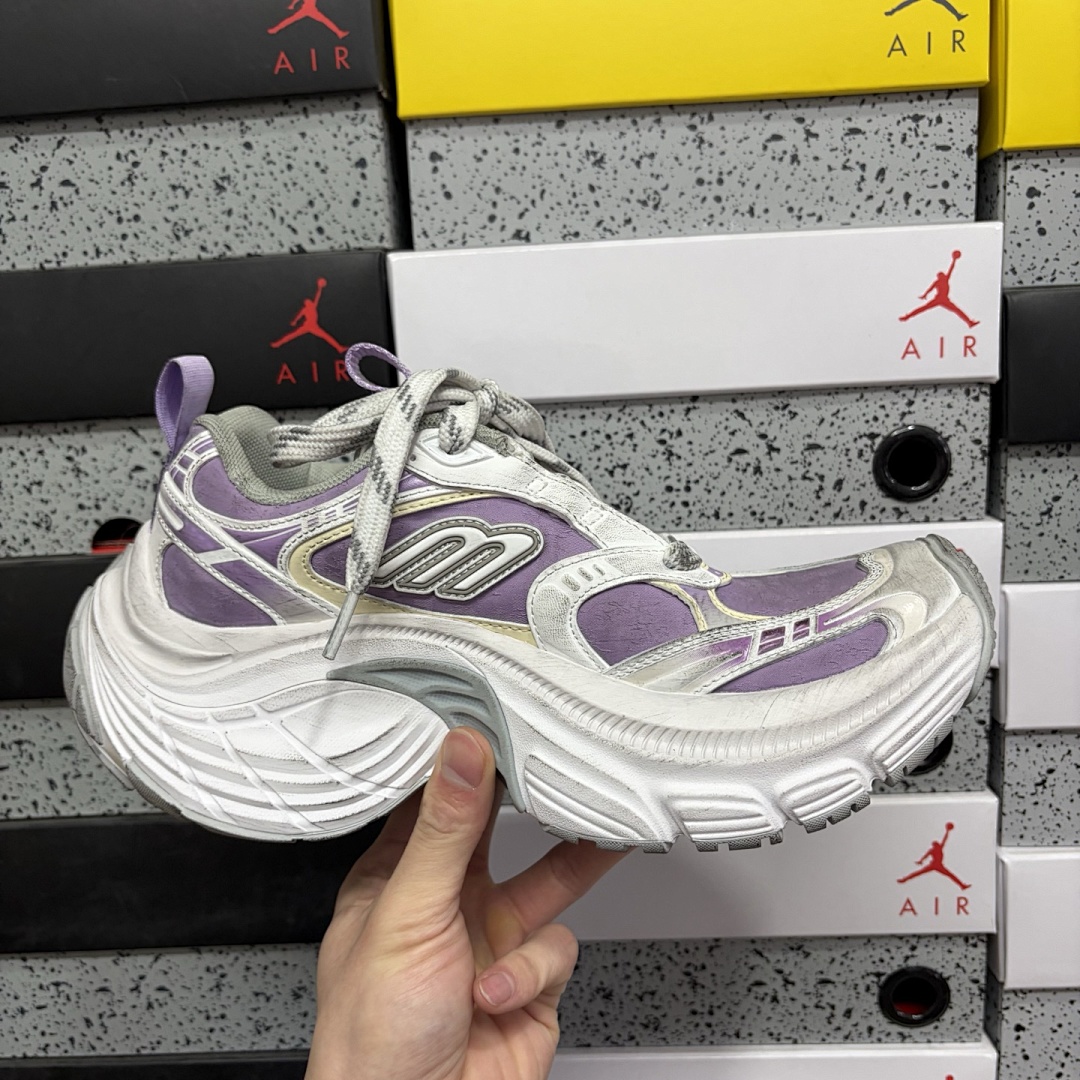 Balenciaga 6XL - Image 8