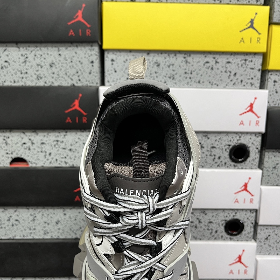 Balenciaga Track 1214 - Image 6