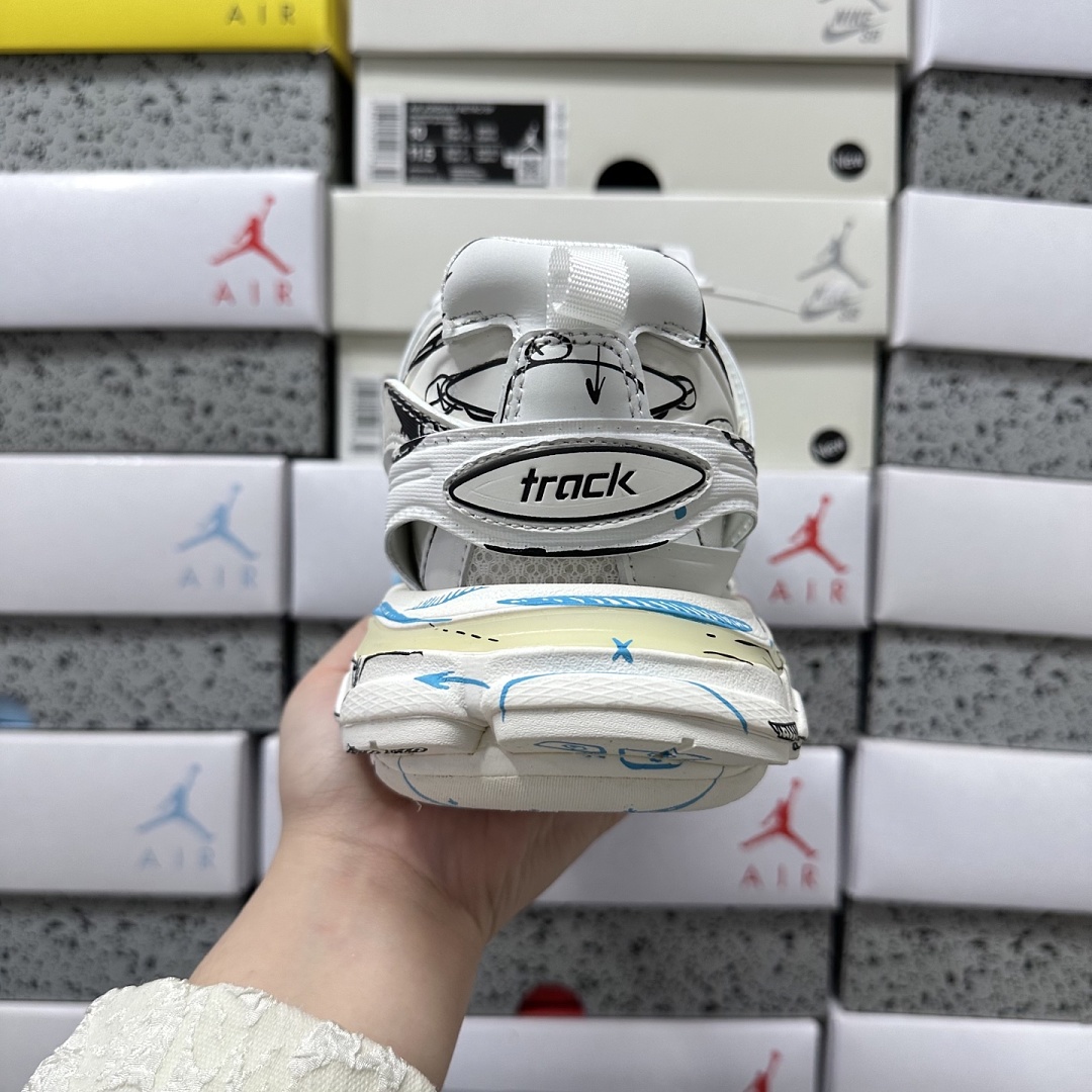 Balenciaga Track - Image 45