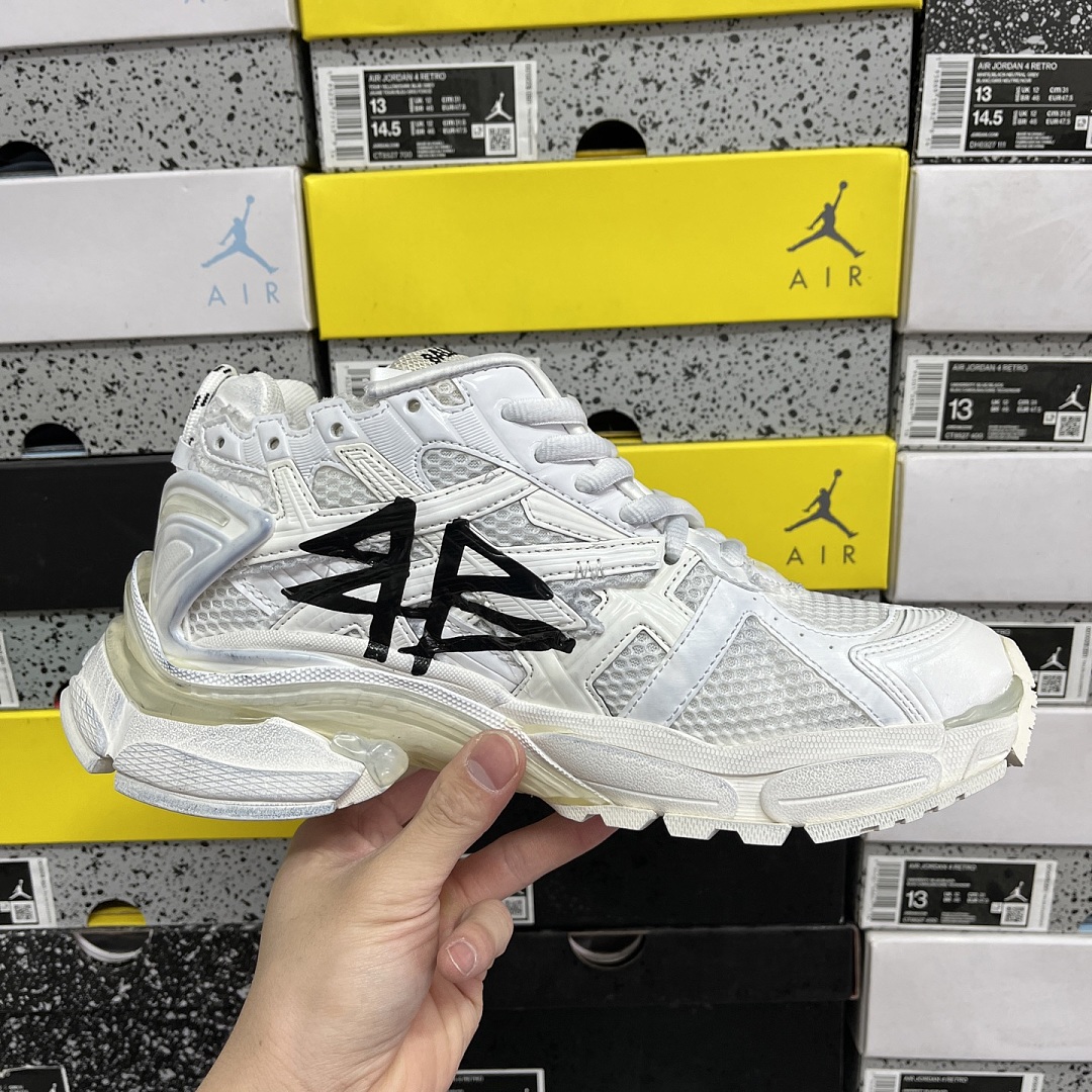 Balenciaga BLCG Runner 7.0 - Image 9
