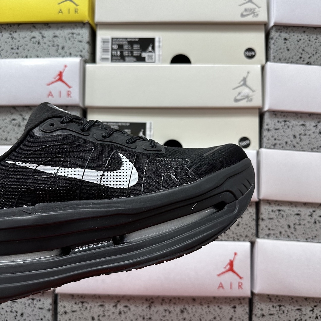 Nike Vomero Premium HM5973-100 - Image 5