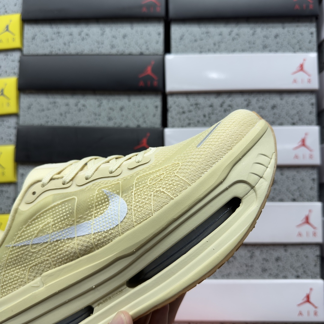 Nike Vomero Premium - Image 8