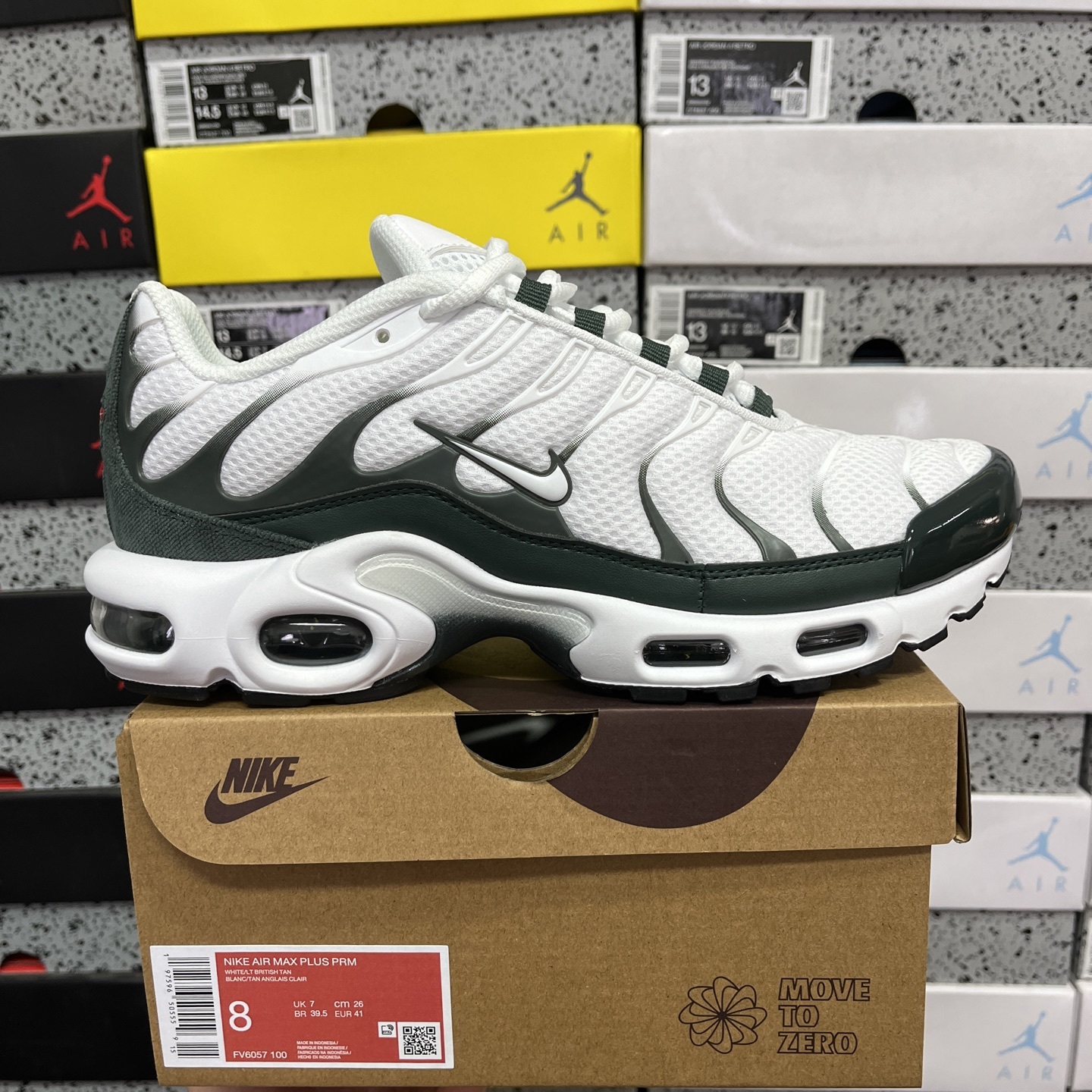 Nike Air Max Plus - Image 10