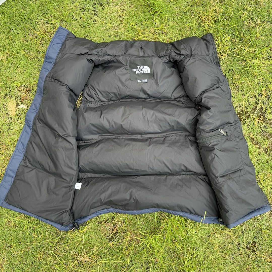 The North Face TNF 1996 Retro Nuptse Vest - Image 33