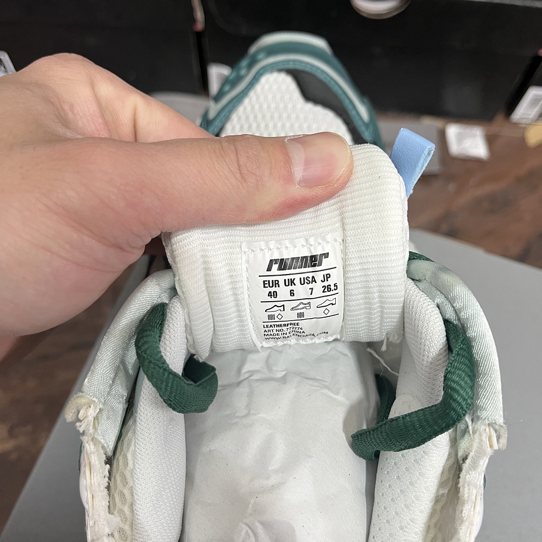 Balenciaga BLCG Runner 7.5 - Image 3