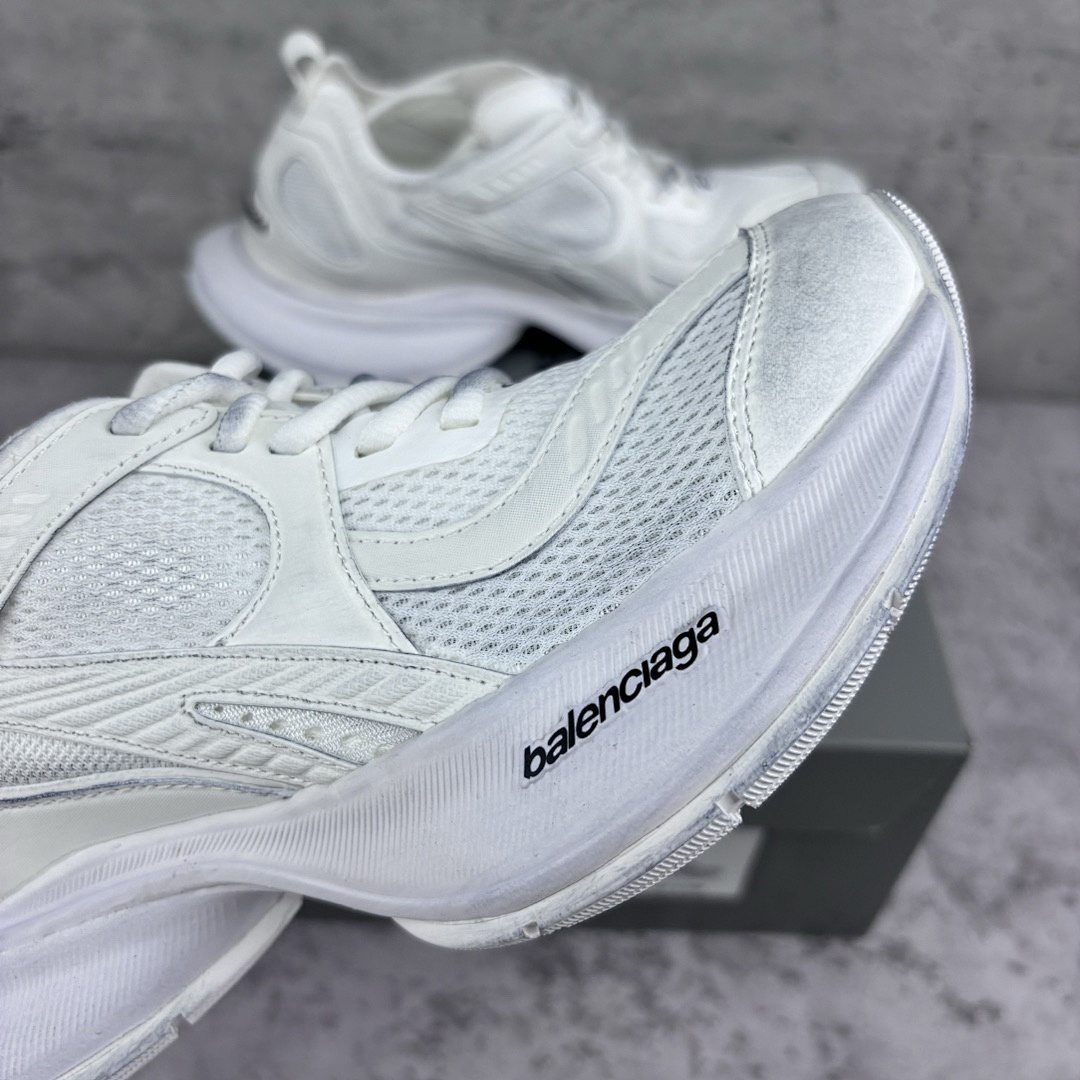 Balenciaga Circuit - Image 20