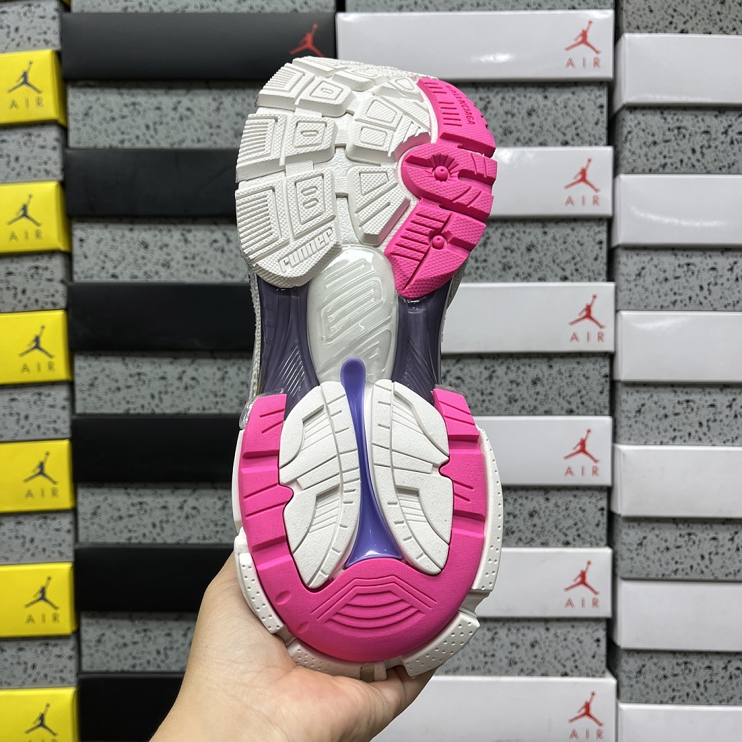 Balenciaga BLCG Runner 7.5 - Image 7