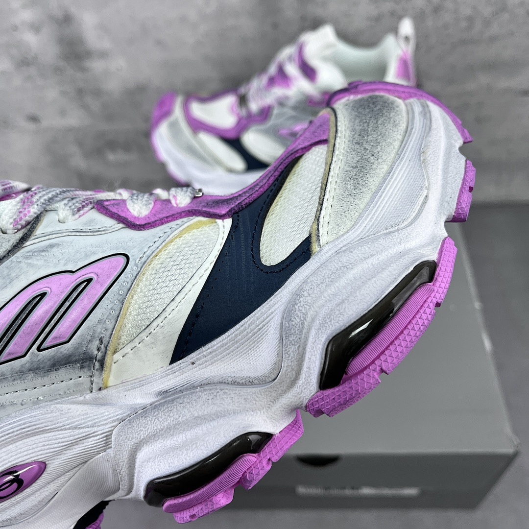Balenciaga Cargo - Image 18