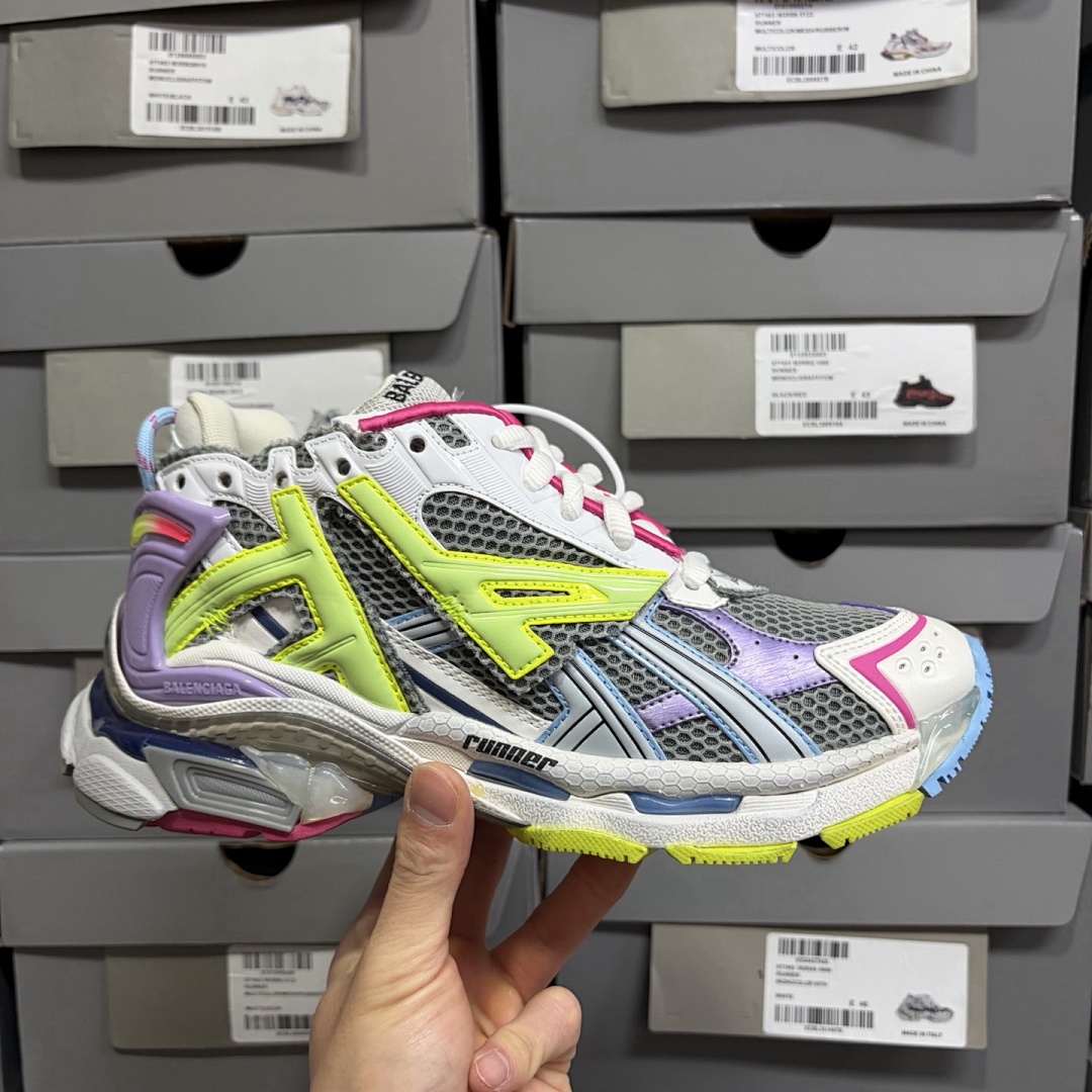 Balenciaga BLCG Runner7.0 - Image 89