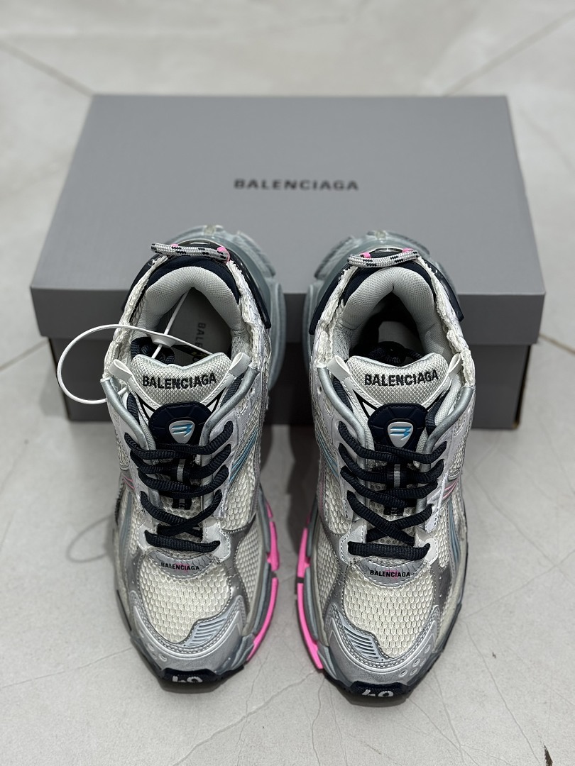 Balenciaga BLCG Runner 7.5 - Image 5