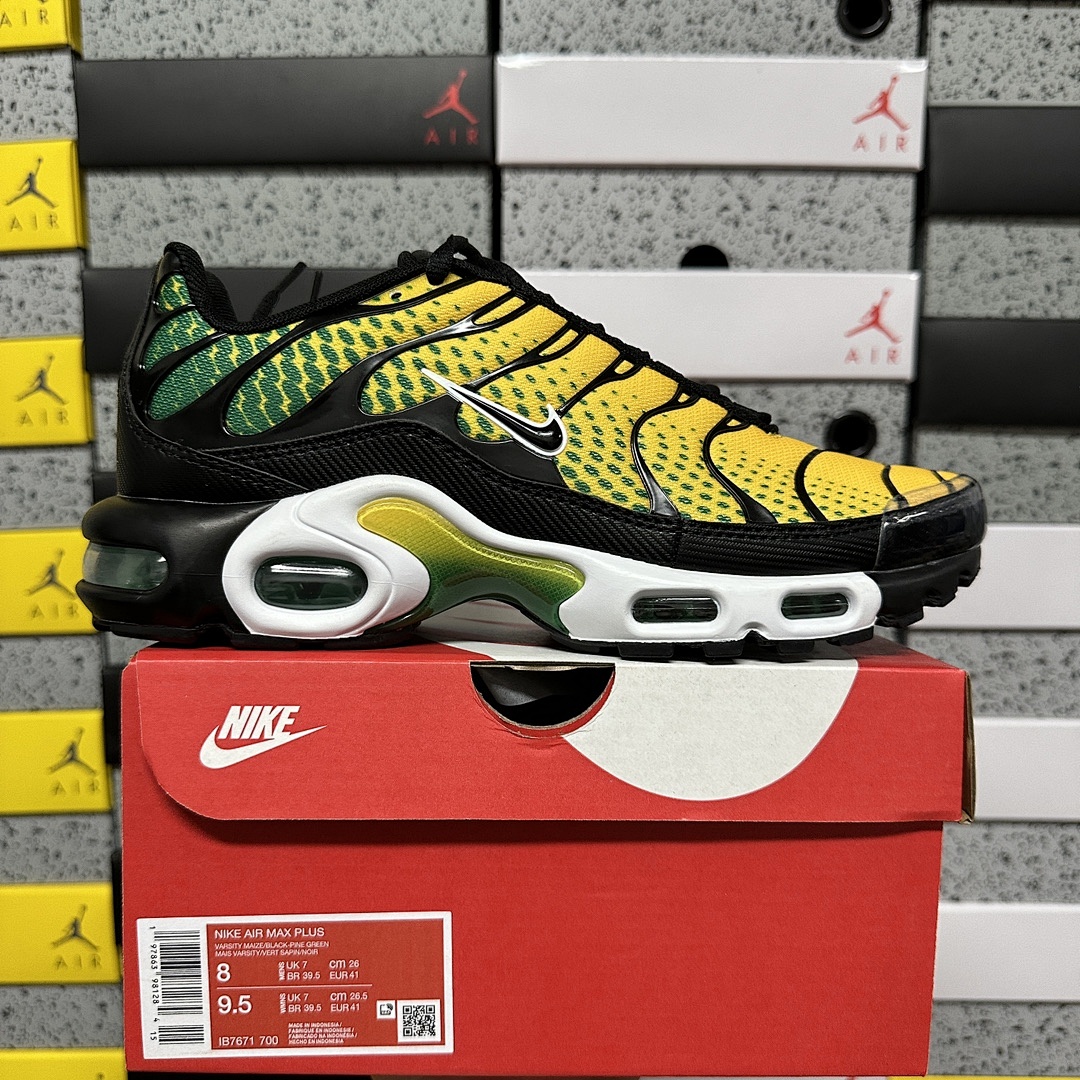 Nike Air Max Plus Varsity Maize Pine (Green)