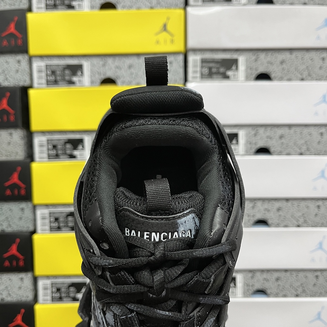 Balenciaga BLCG Track 3.0 - Image 4