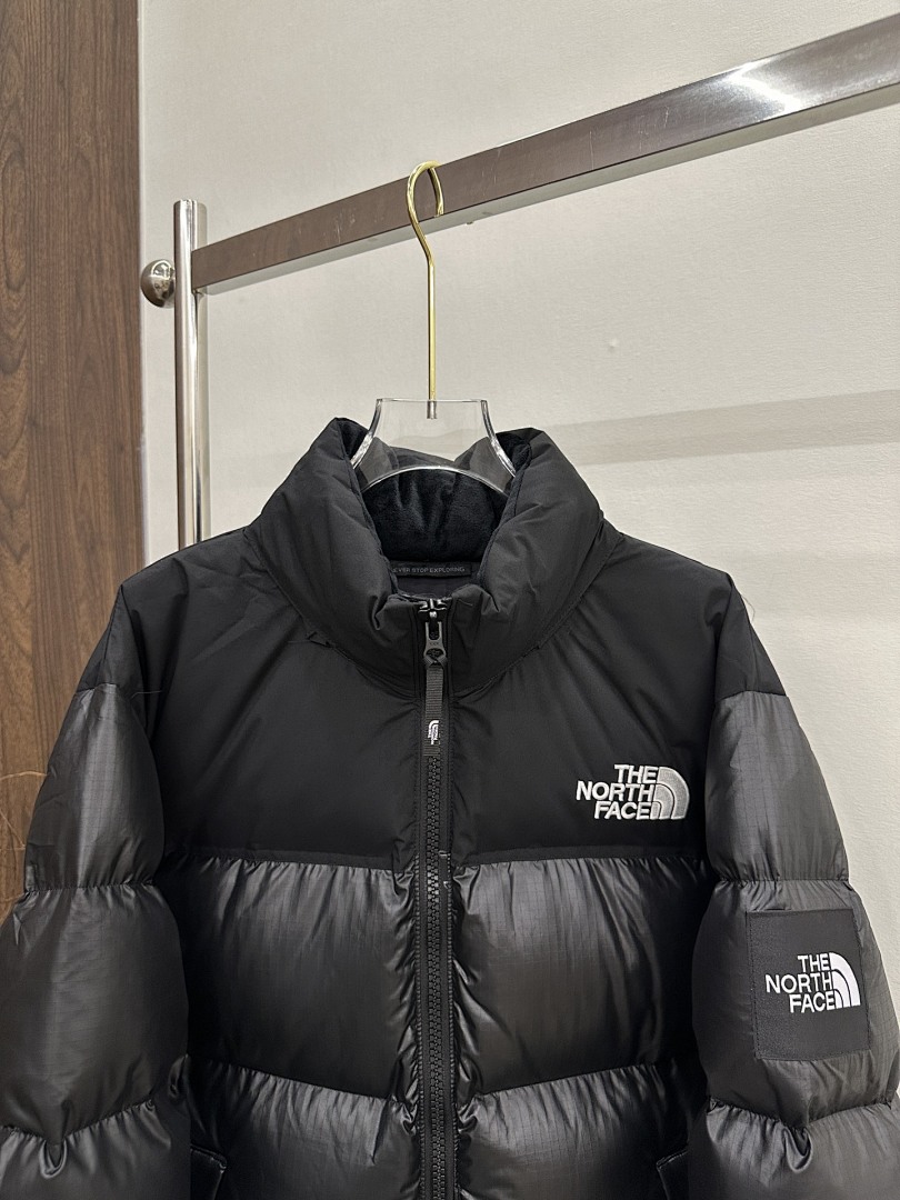 Chanel The North Face White Label Novelty Nuptse Down Jacket (Asia Sizing) - Image 5