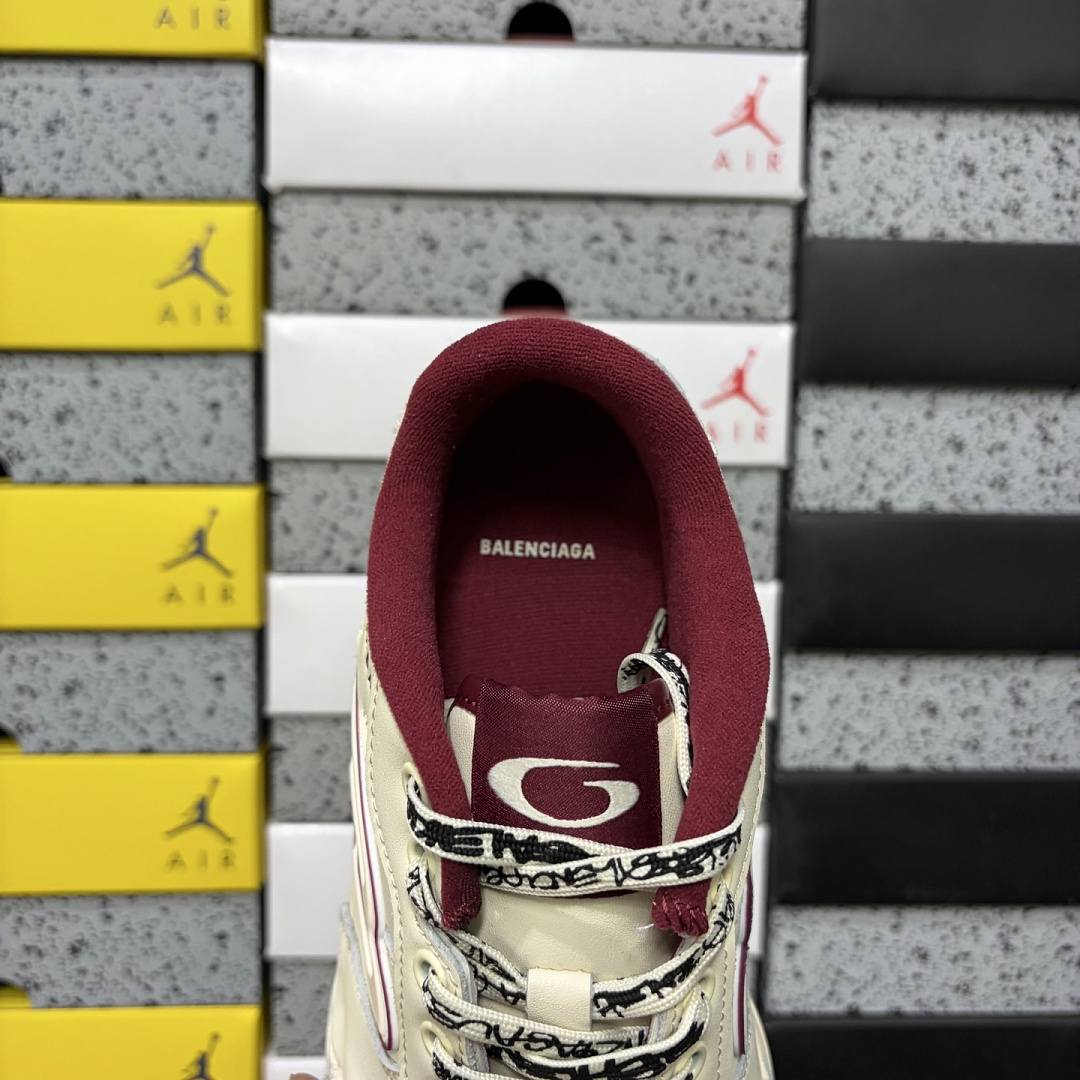 Balenciaga Hamptons Sneakers 9960 - Image 3