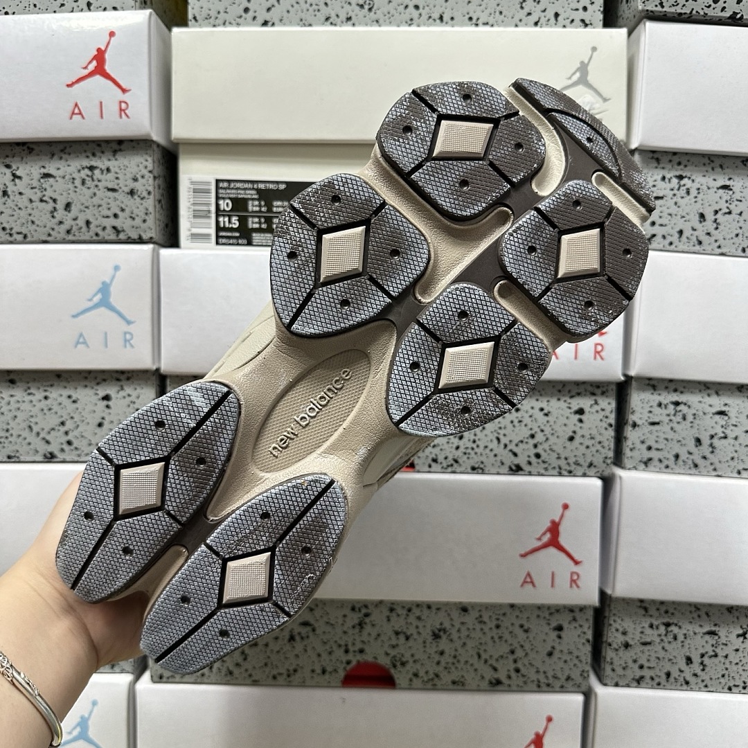 New Balance 9060 - Image 3
