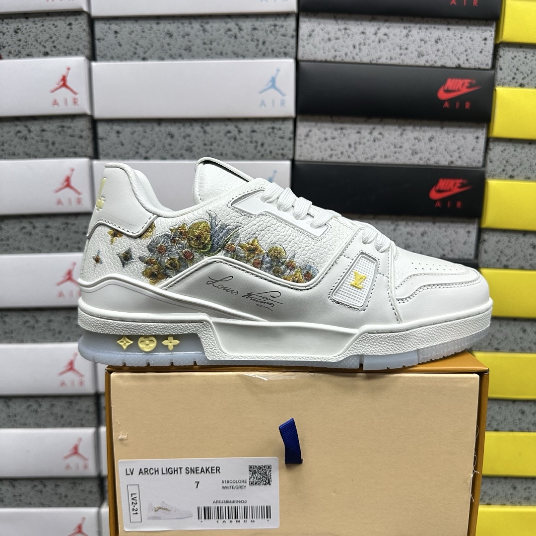 Louis Vuitton Trainer 2-21 White Water Print