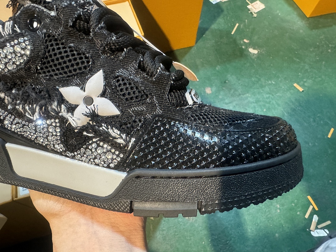 Louis Vuitton LV SkateBlack Sports Shoes - Image 5