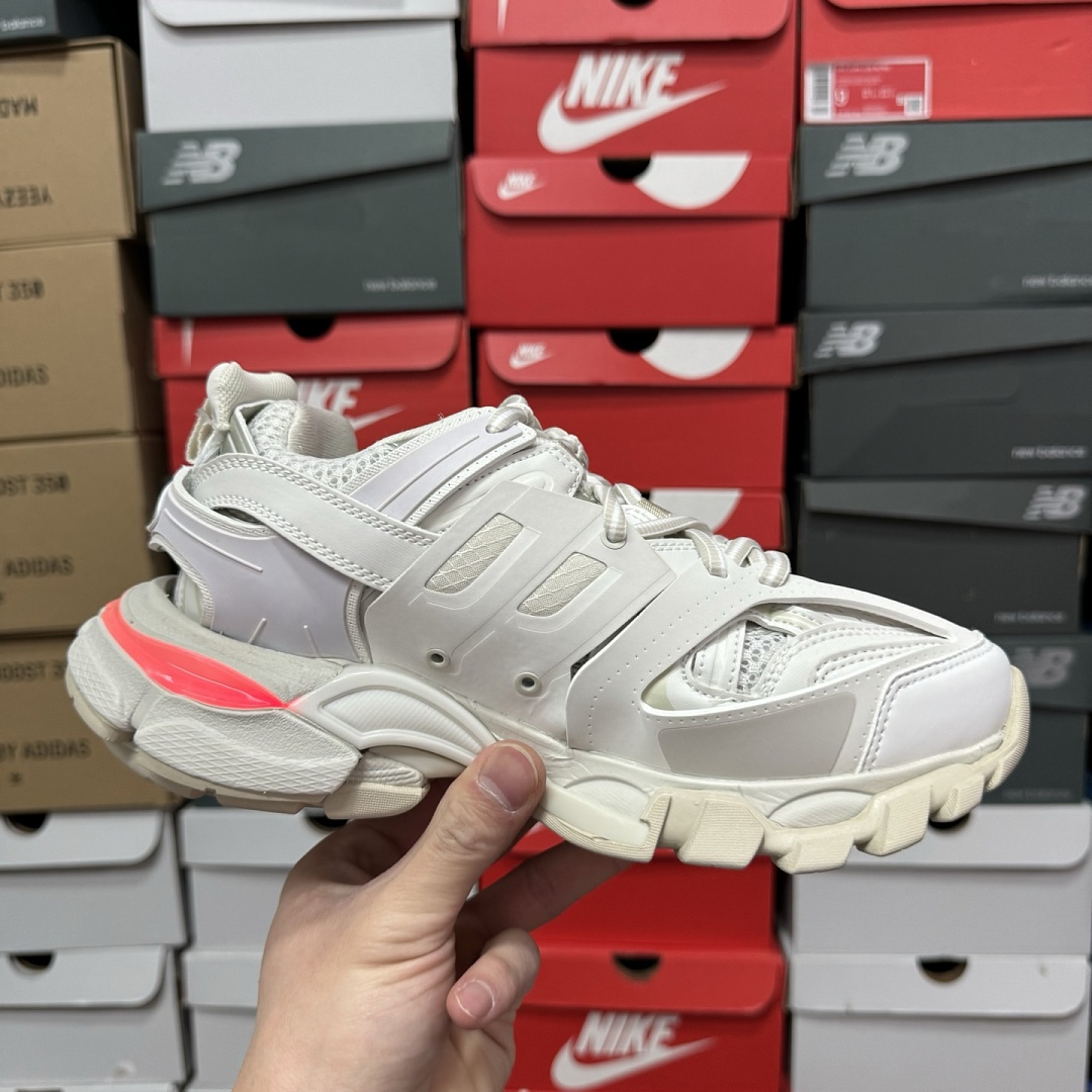 Balenciaga BLCG Track - Image 51