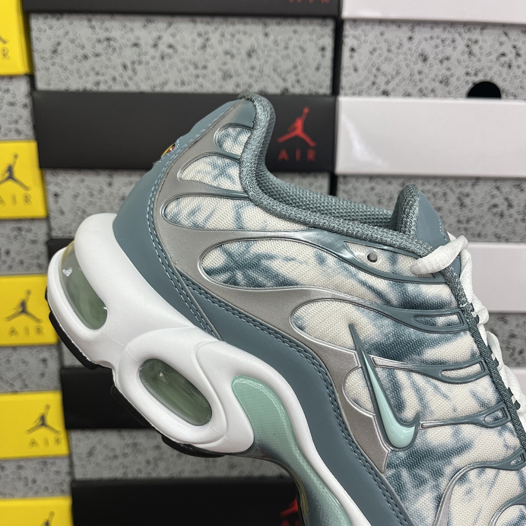 Nike Air Max Plus Origins Waterway - Image 5