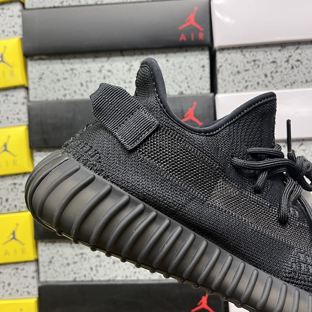 Adidas Yeezy Boost 350 V2 Onyx - Image 4