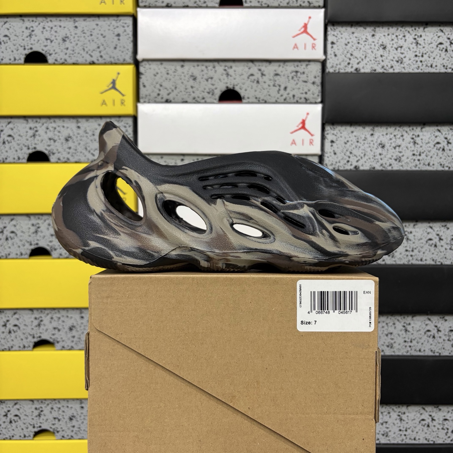Adidas Yeezy Foam RNR MX Cinder Clogs - Image 11