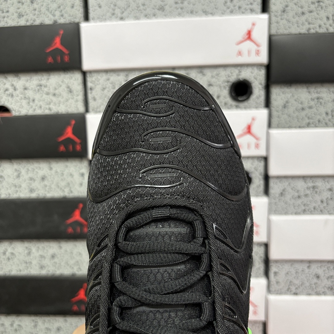 Nike Air Max Plus Black Green Strike - Image 9