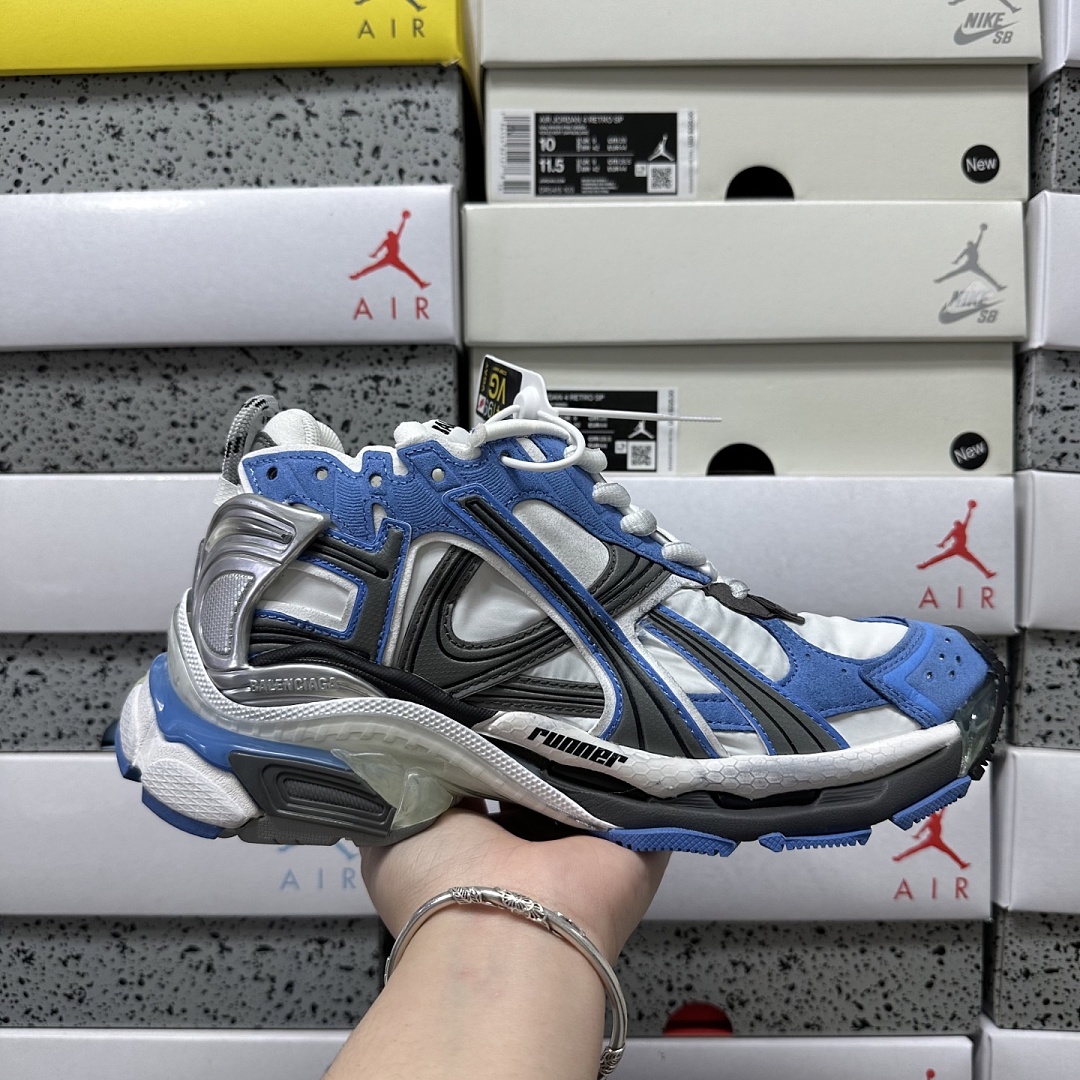 Balenciaga BLCG Runner - Image 3