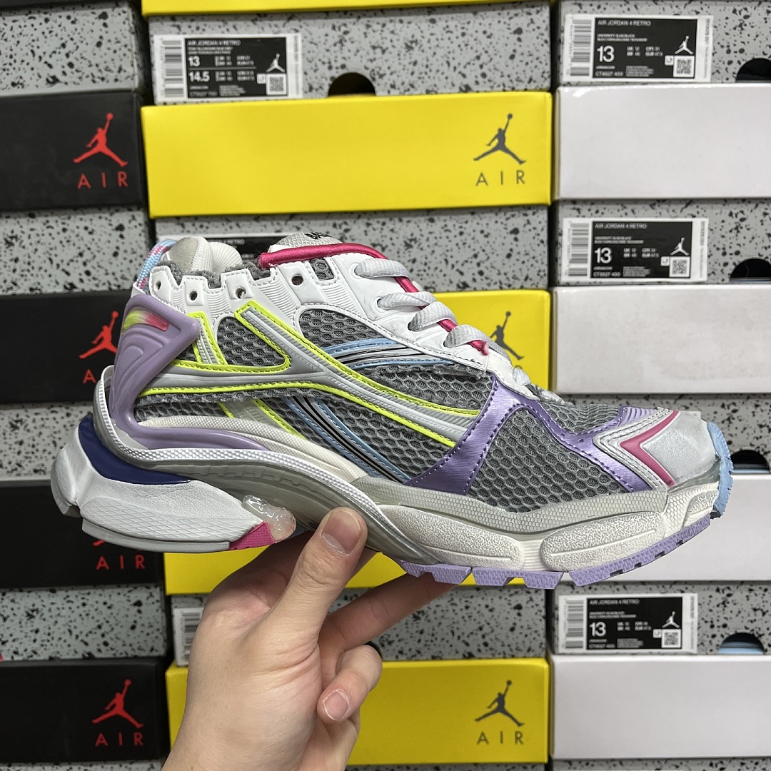 Balenciaga BLCG Runner 7.5 - Image 3