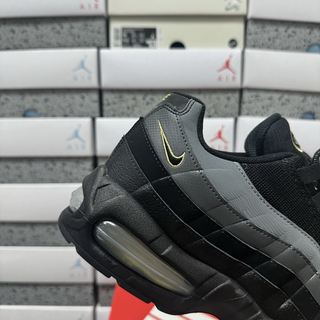 Nike Air Max 95 OG Big Bubble Batman - Image 9