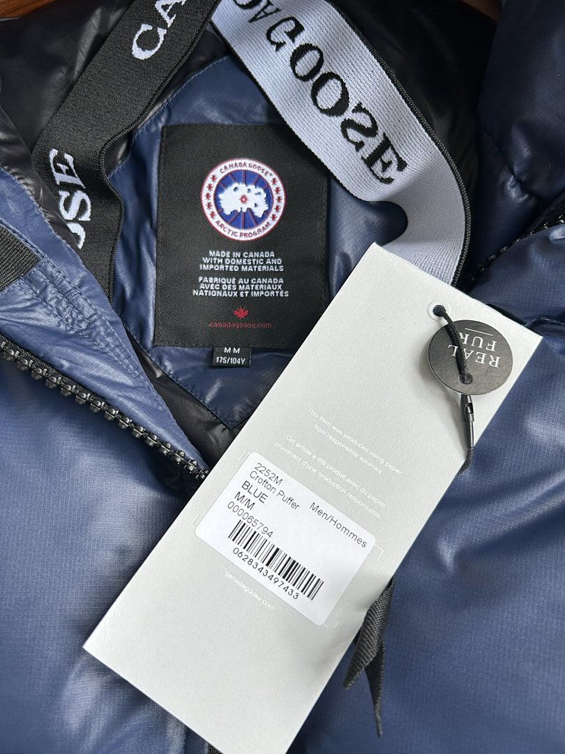 Canada Goose Crofton Puffer Jacket - Image 45