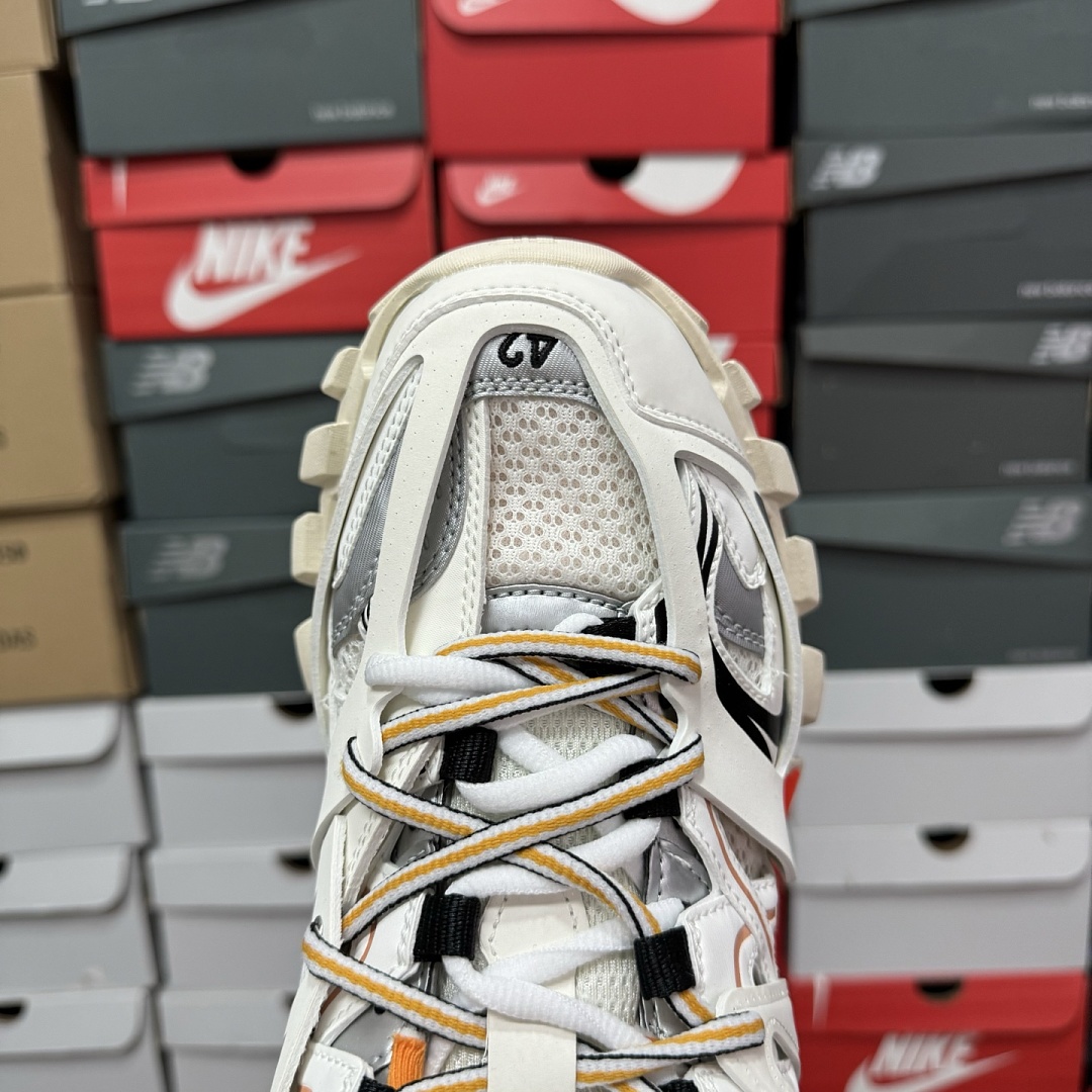 Balenciaga BLCG Track LED (White Orange) - Image 2