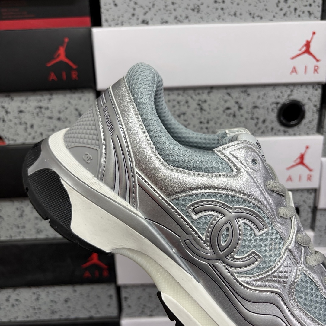 Chanel CC Runner K5452 Grey / - Image 5