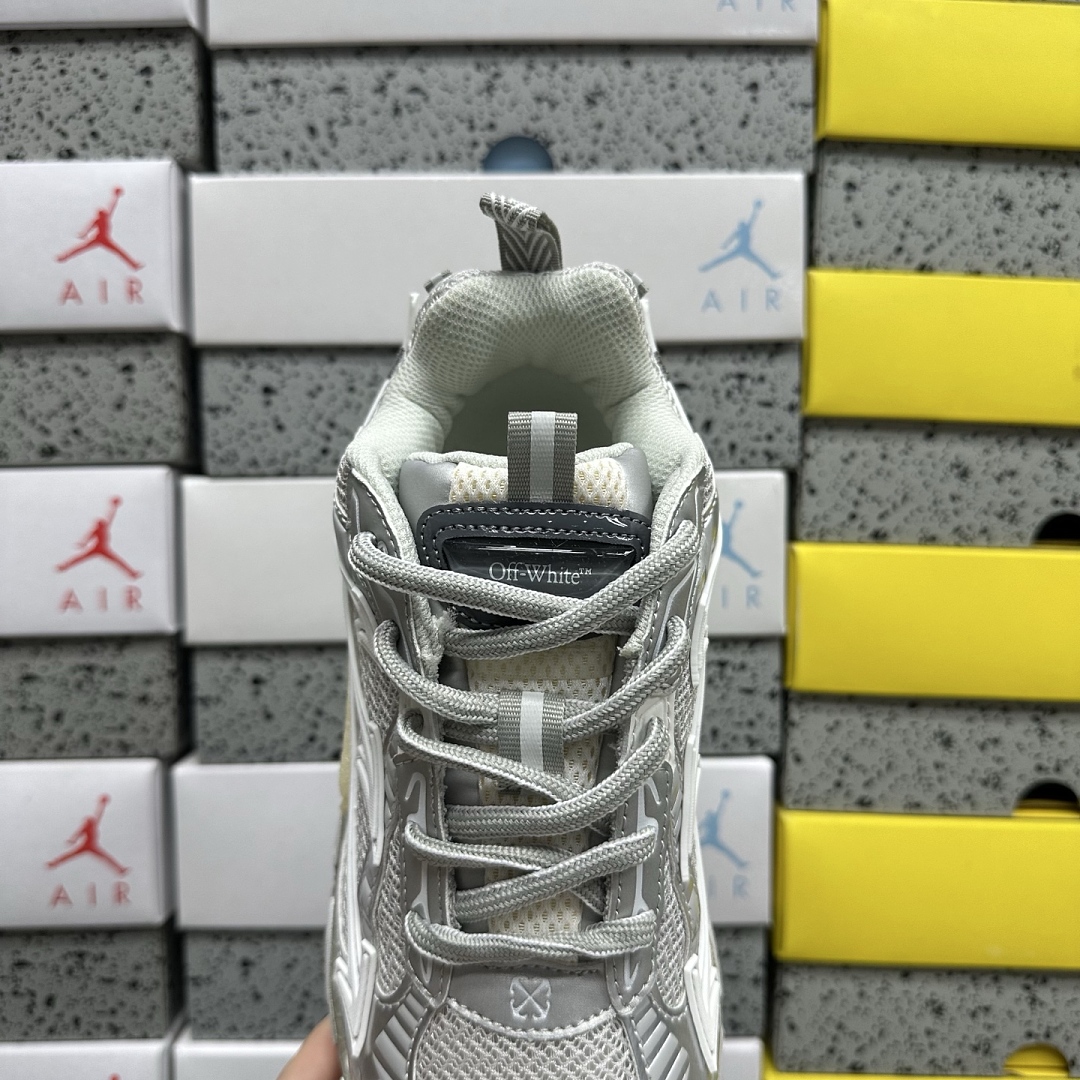 Off-White Be Right Back F24 10606 - Image 2