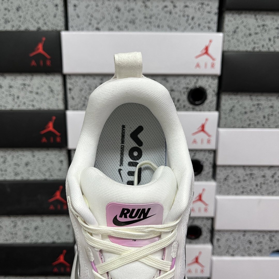 Nike Zoom Vomero - Image 4