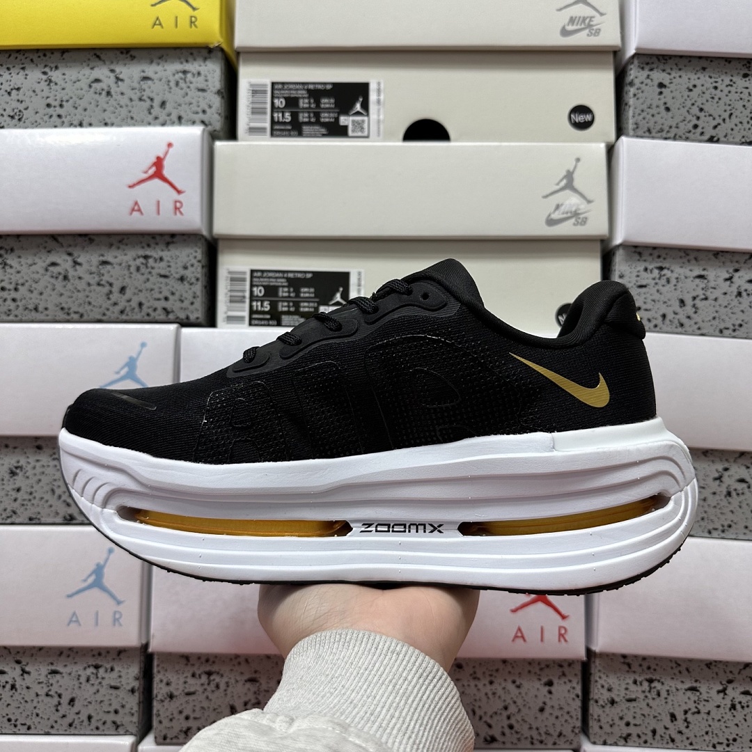Nike Vomero Premium HQ2050-683 - Image 2