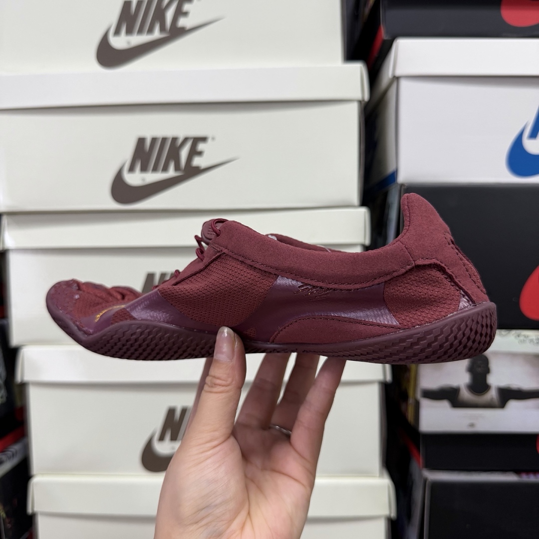 Suicoke Finger Chukka Boot 19W0702 Wine Red Straps - Image 4