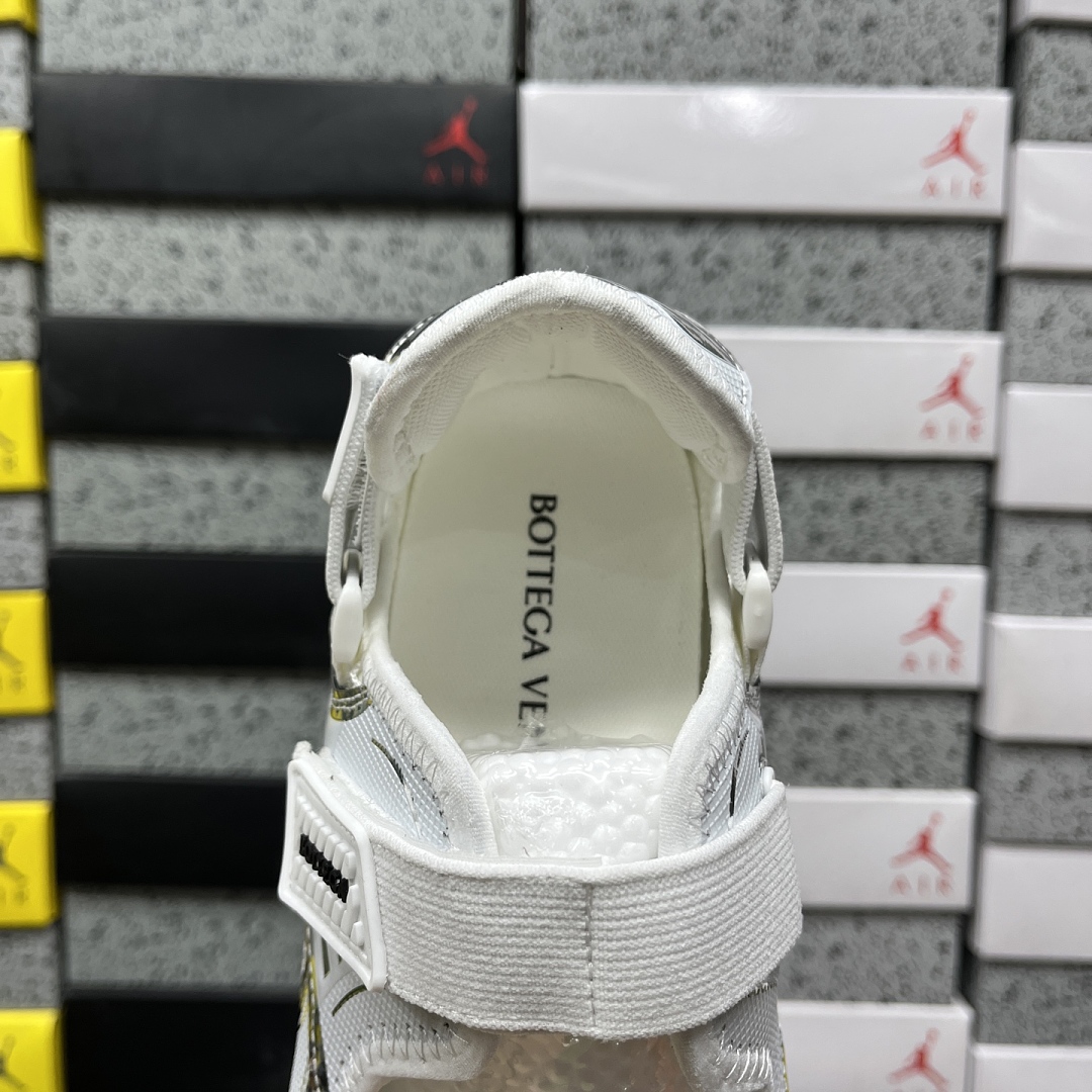 Bottega Veneta Orbit Surf Vapor - Image 2