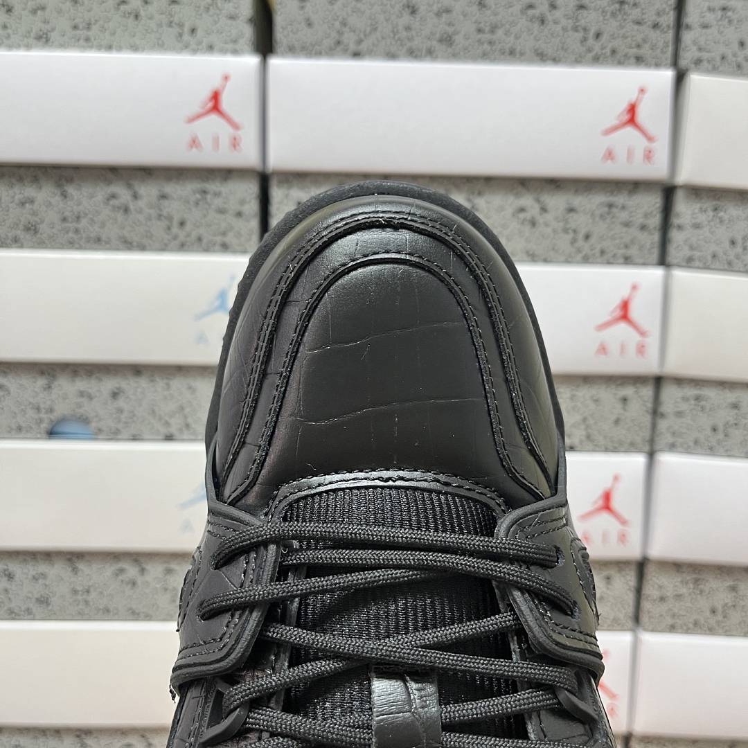 Louis Vuitton Trainer Maxi (Black) - Image 3