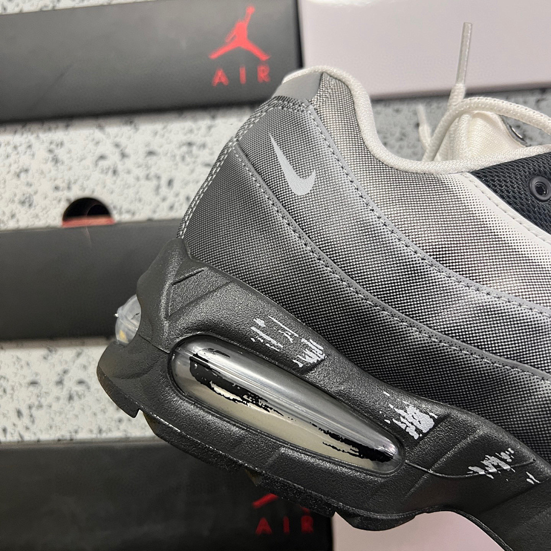 Nike Air Max Muscle 95 Yu-Gi-Oh! Jonouchi (With Promo Card) - Image 8