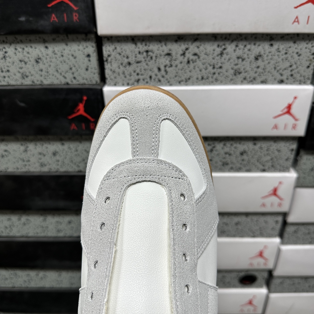 On Running Maison Margiela Replica - Image 9