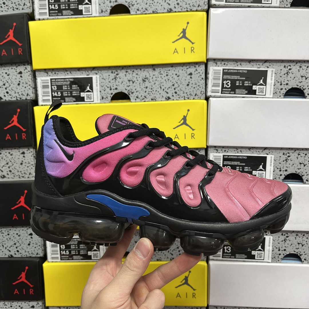Nike Air VaporMax Plus Black Team Red Hyper Violet - Image 5