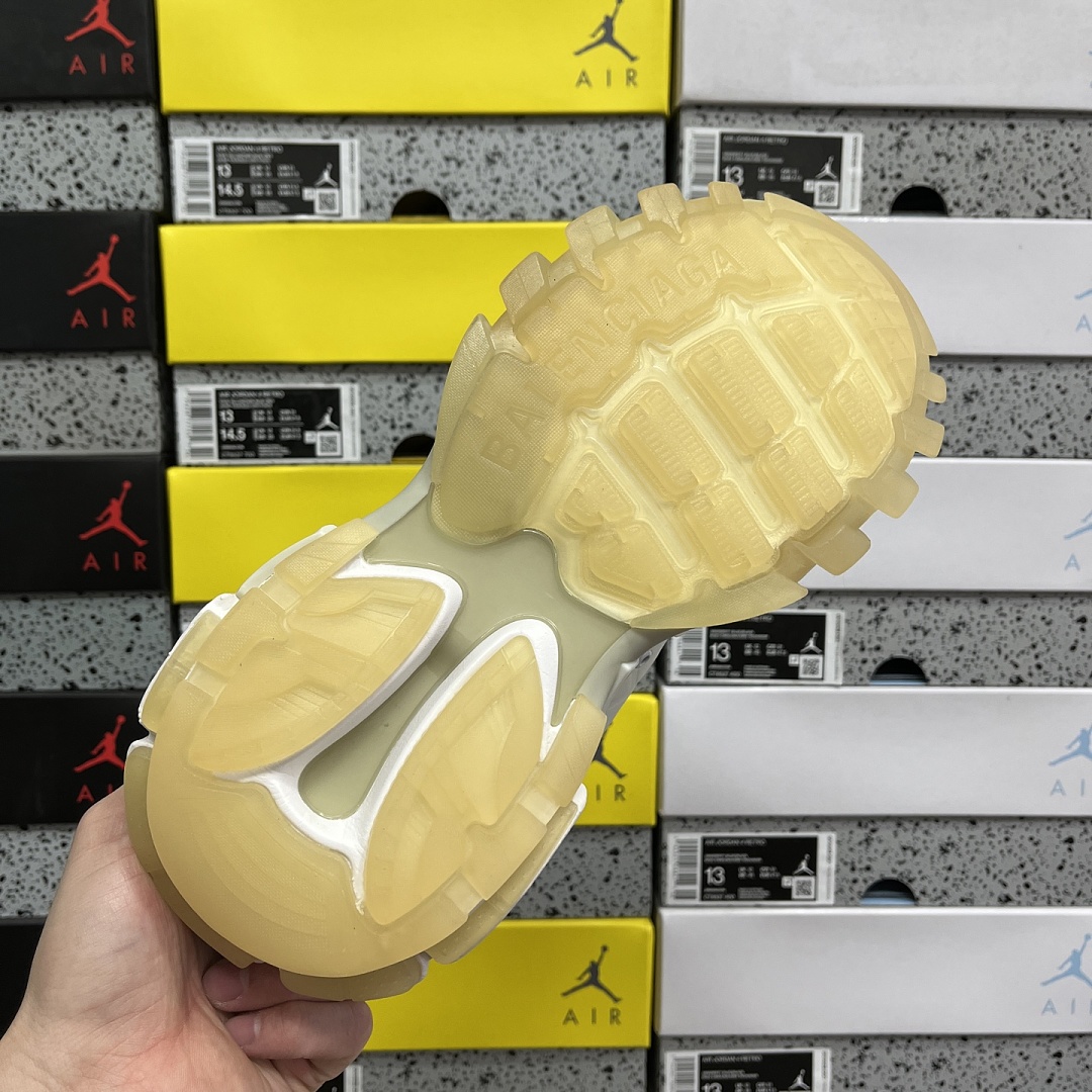 Balenciaga BLCG Track 3.0 - Image 4
