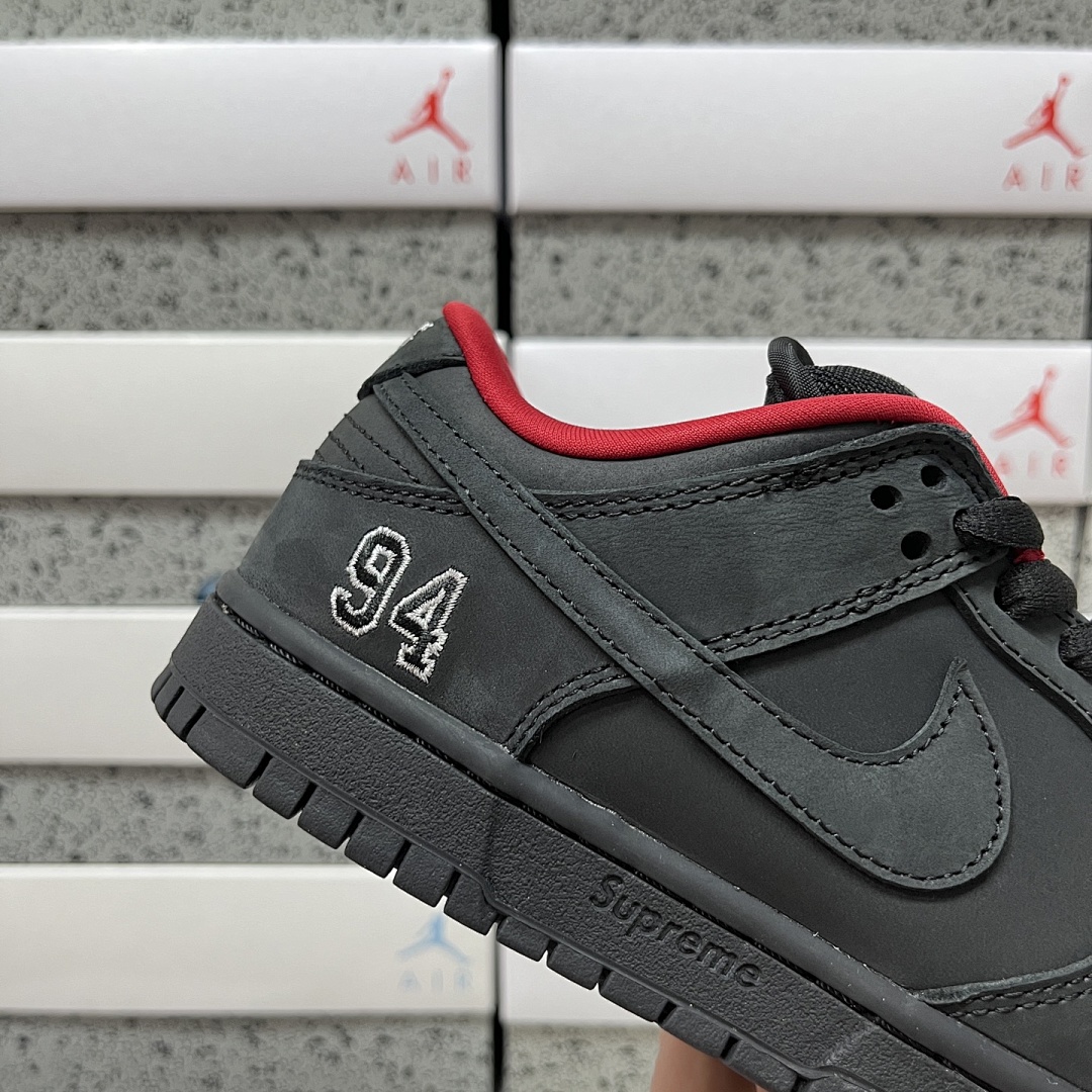 Nike SB Dunk Low Supreme Collab (Black 94) - Image 9
