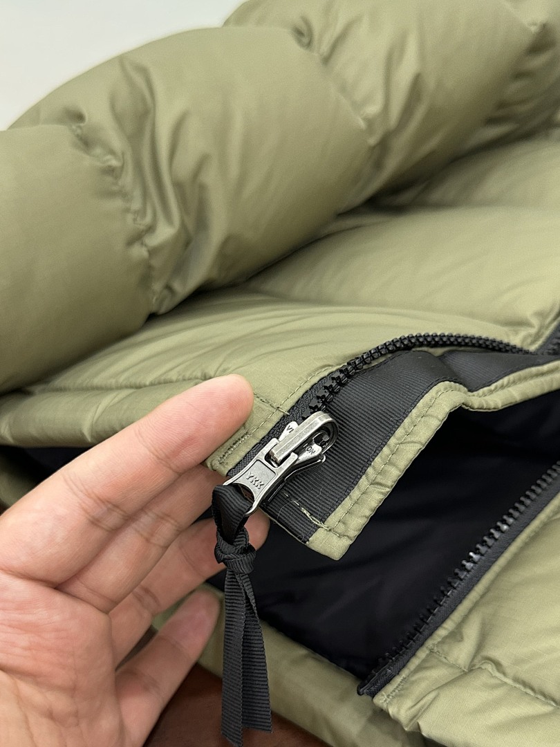 Chanel The North Face 1996 Retro Nuptse 700 Fill Packable Jacket - Image 116