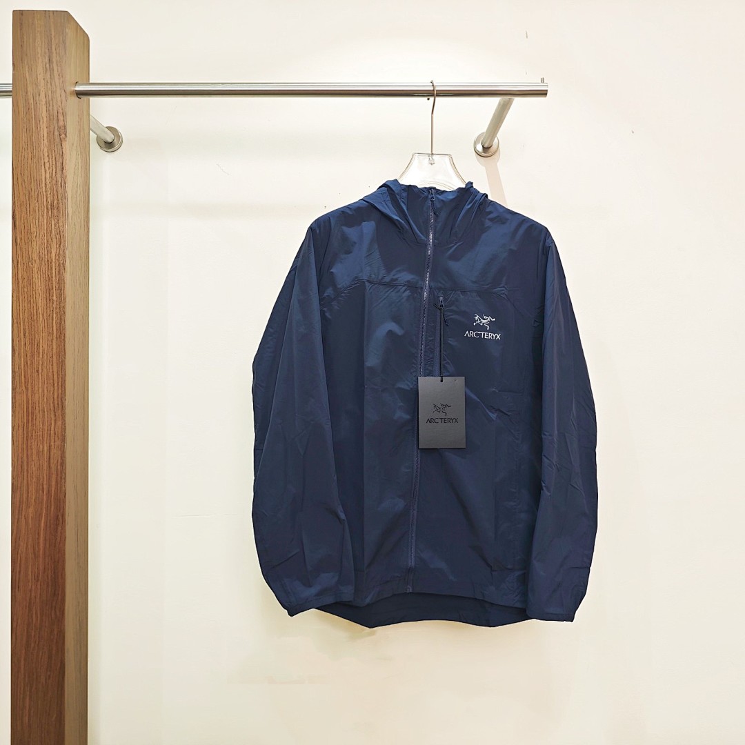 Arc'teryx Squamish Hoodie - Image 25