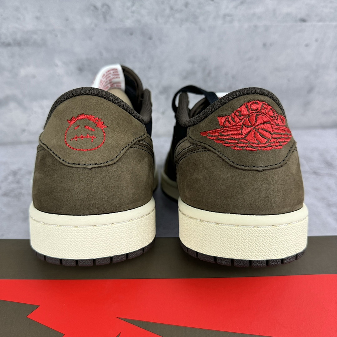 Chanel Jordan 1 Retro Low OG SP Travis Scott (Mocha) - Image 4