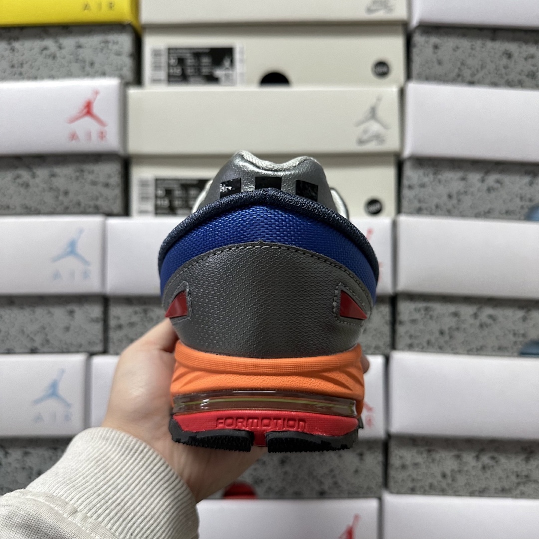 On Running Response Trail 2 Raf Simons - Image 4