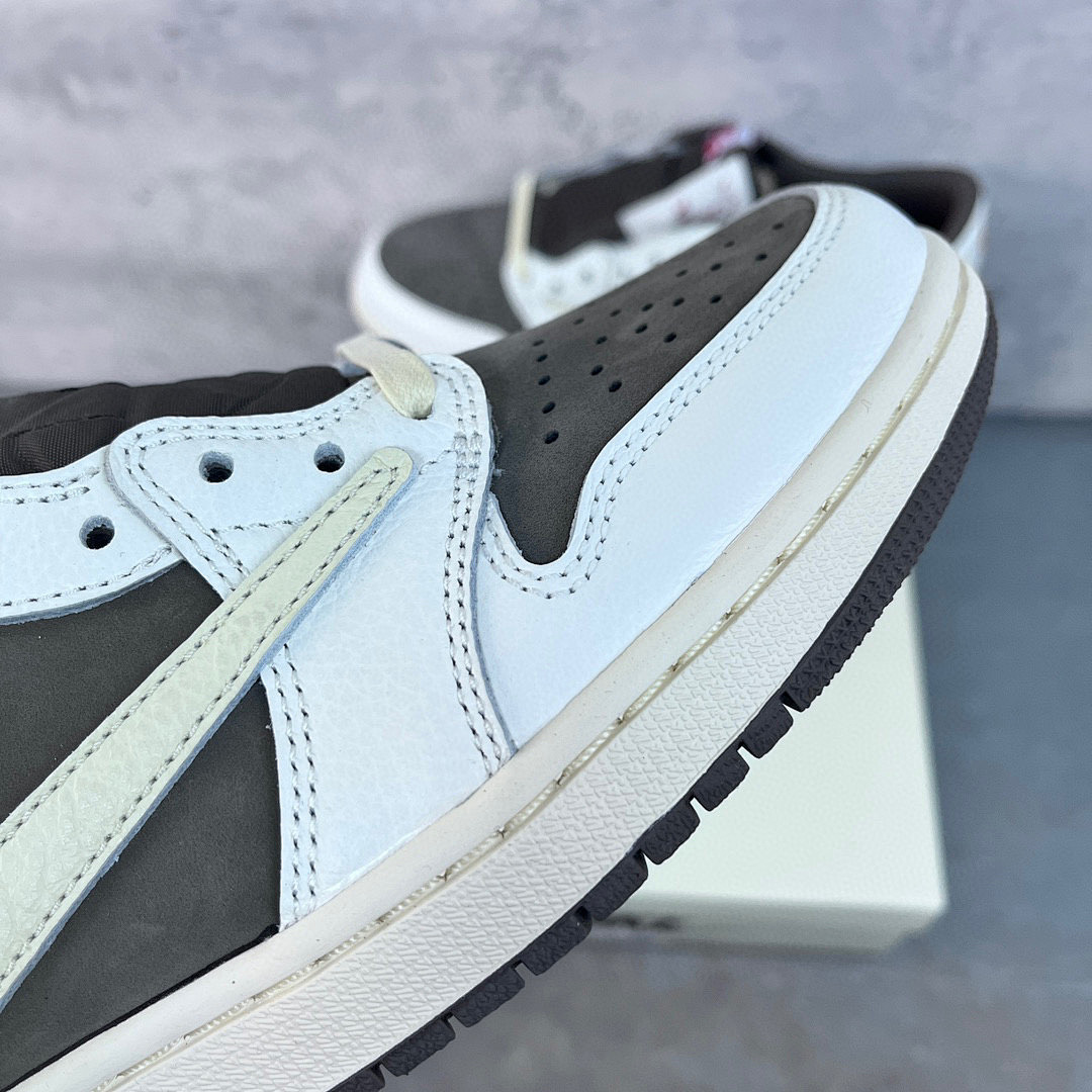 Chanel Travis Scott X Air Jordan 1 Low "Sail And Ridgerock - Image 4