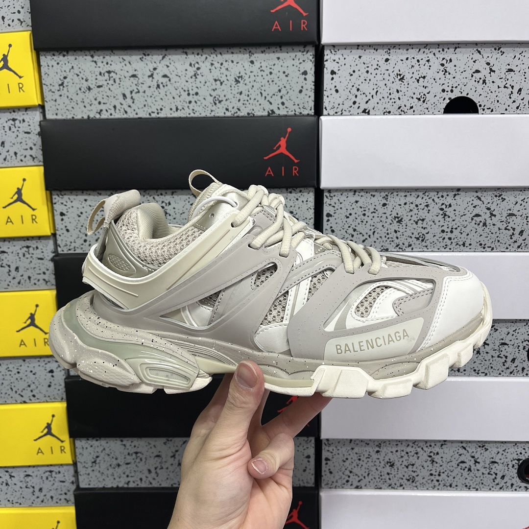 Balenciaga Track Beige Outsole Speckled - Image 10